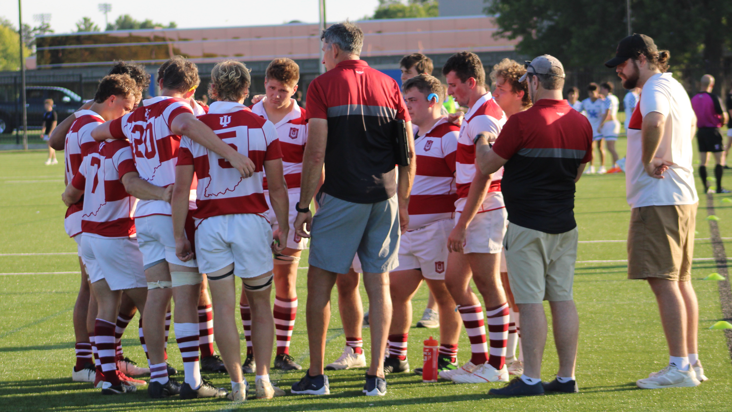 Luke Gross talks to his IU players.