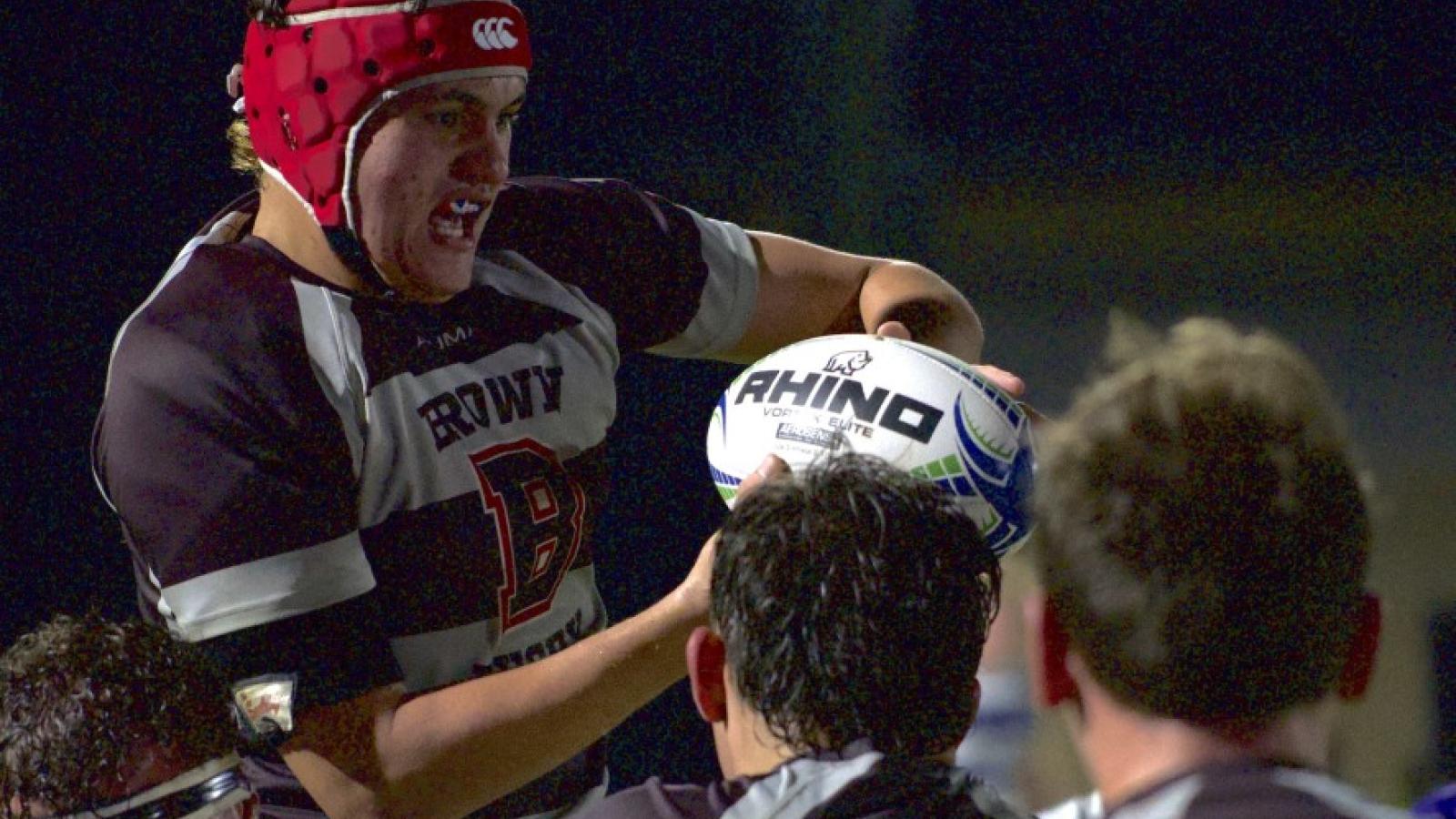 brown vs queens 2022 olly lasiende 13