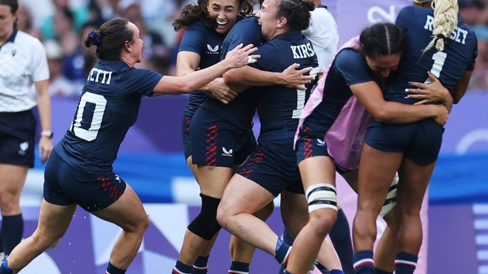 usa wnt celebrates photo team usa