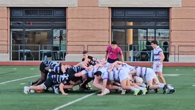 Fort Hunt and Gonzaga scrum down.
