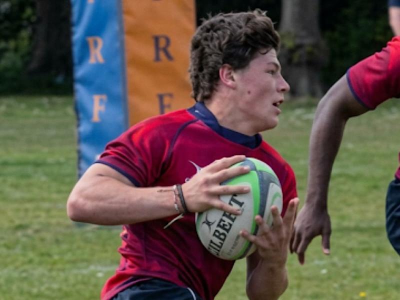 Fatman Thorndyke playing for Surrey U20s.