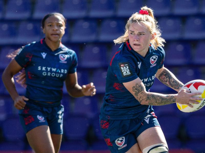 Sam Sullivan assesses her options. Photo Alex Ho for World Rugby.