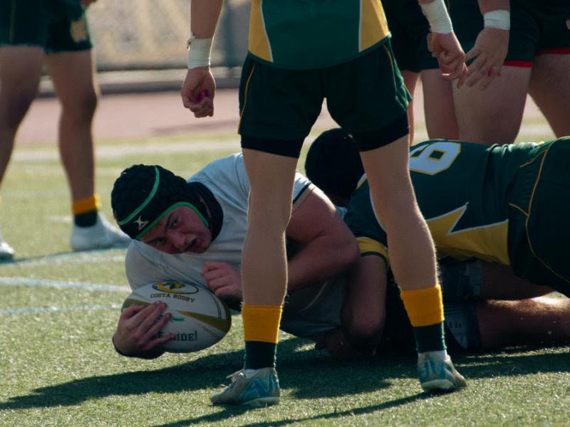 La Costa Canyon scores.