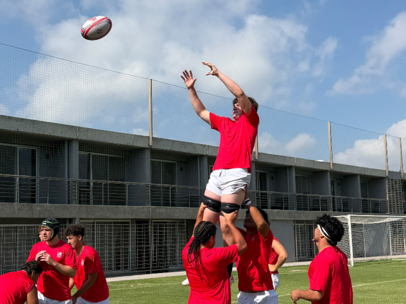 CRAA U19s work their lineout.