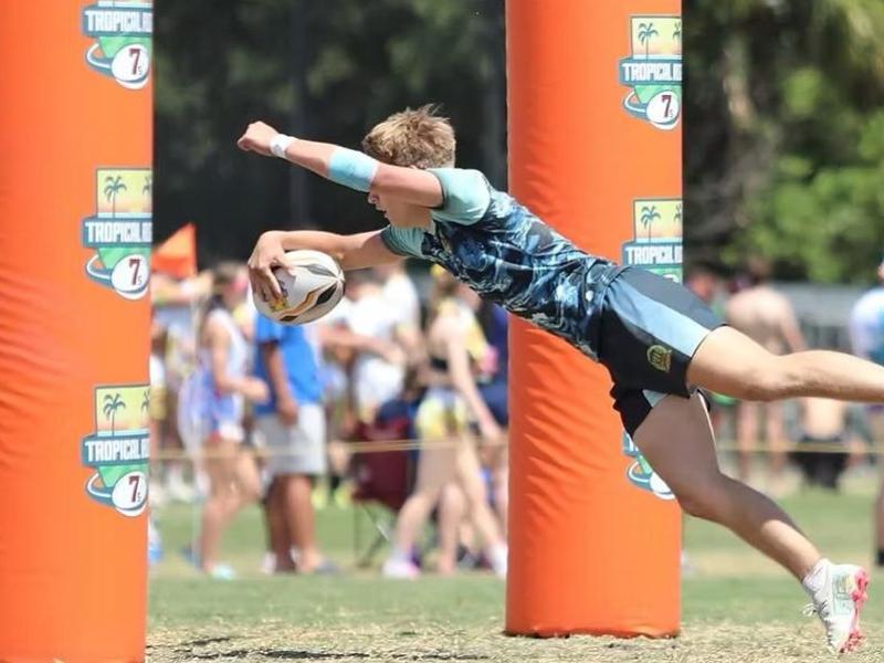 Tropical 7s in the sun.