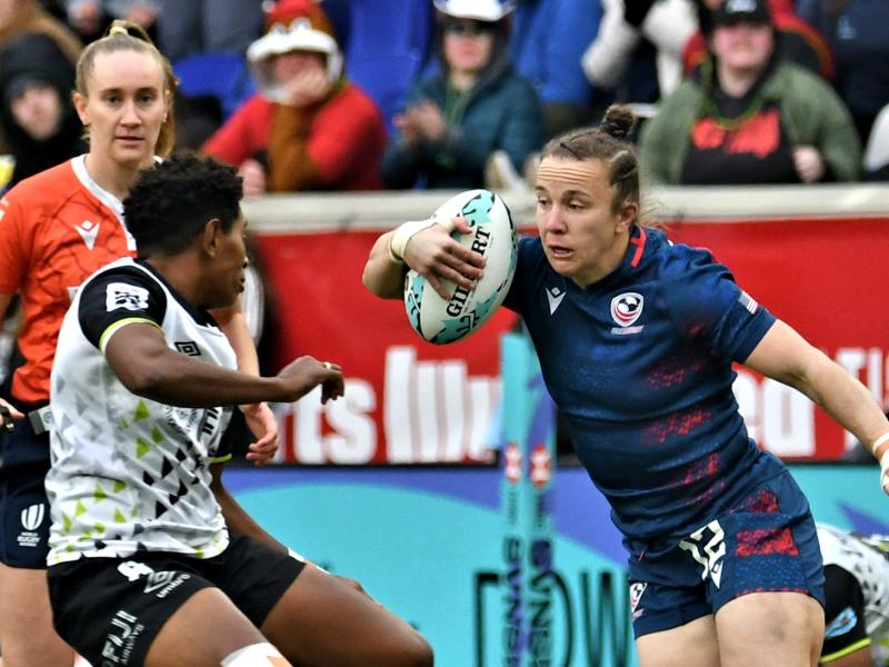 Kristi Kirshe makes a move in the NY 7s Bronze Medal match against Fiji, a game the USA won. Photo David Hughes.