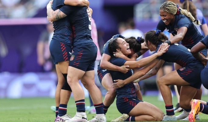 USA players celebrate. Photo Mike Lee KLC Fotos.