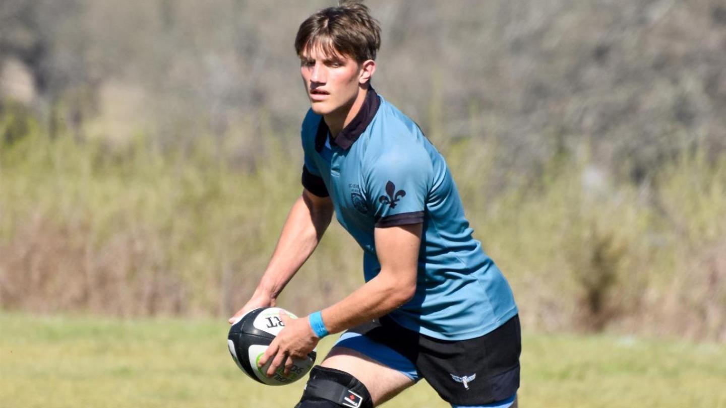 Sam Egger is a constant danger for Kingfishers. Leslie Carlisle photo.