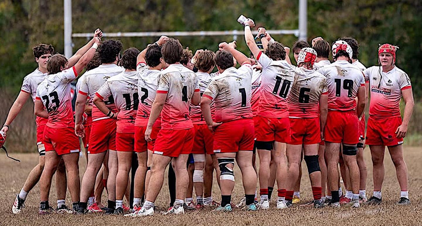 Louisville Huddles up.
