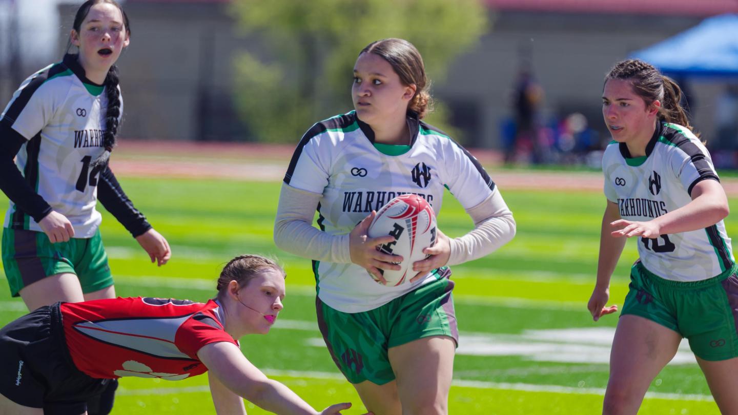 West Virginia Warhounds girls in action in Pennsylvania. Photo Genevieve Eddy.