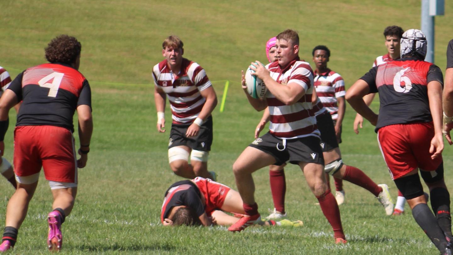 Walsh takes it to the Rio defense. Alex Goff photo.