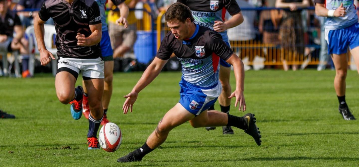 brett dowgiewicz chases ball na lions 1