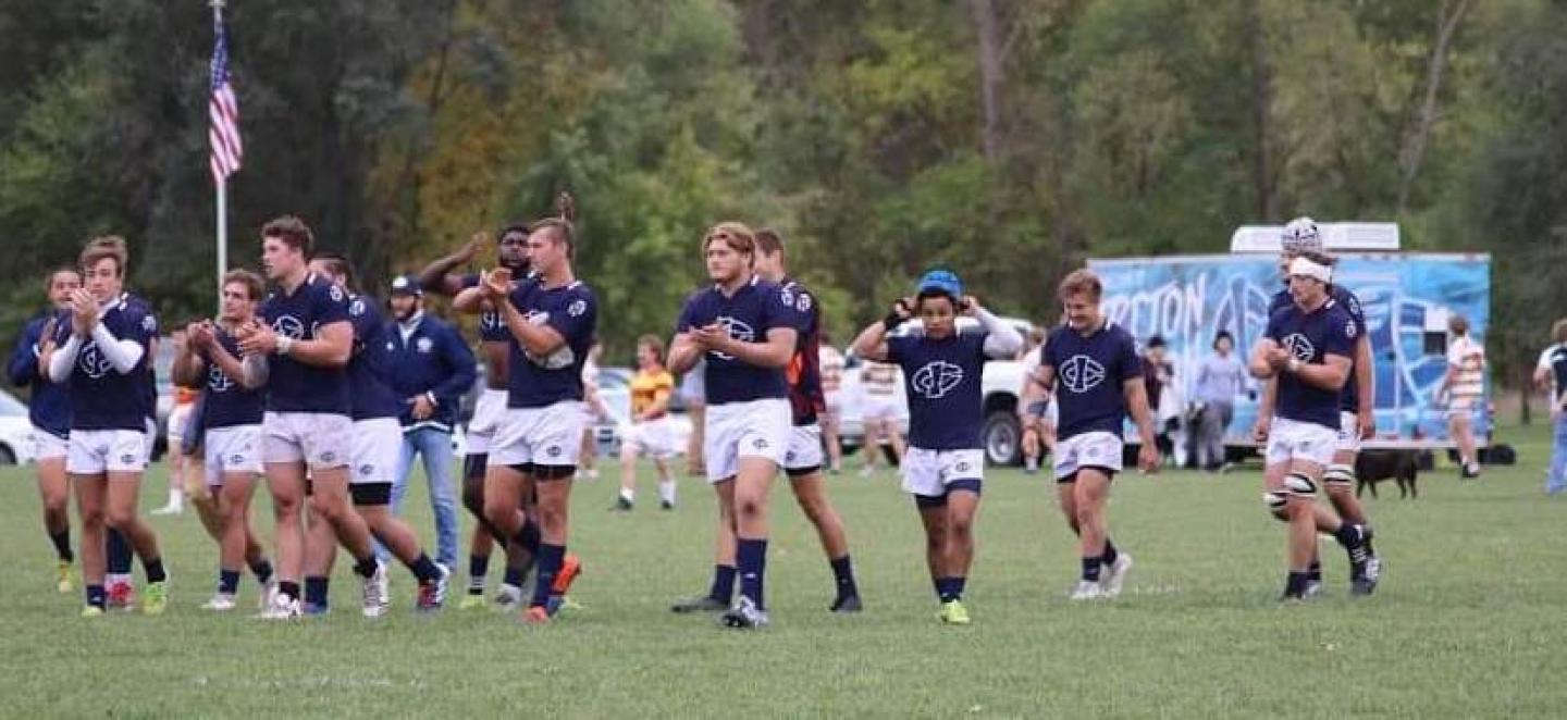 iowa central cc claps for fans 0