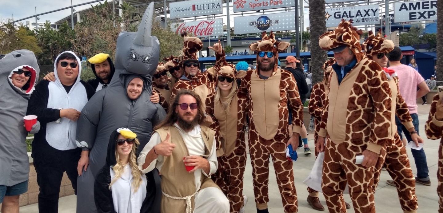 noah and animals 2020 la 7s alex goff