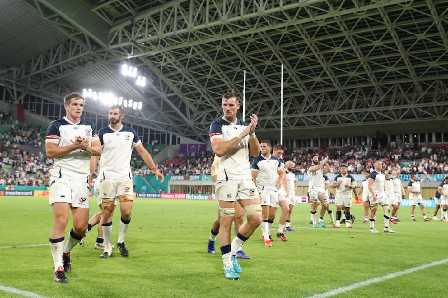 usa applauds in japan